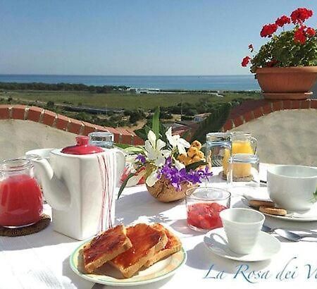 La Rosa Dei Venti Bed & Breakfast La Caletta Ngoại thất bức ảnh